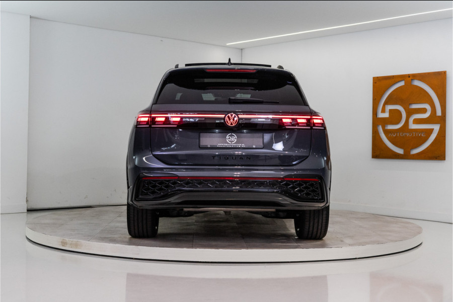 Volkswagen Tiguan 1.5 eHybrid R-Line Edition 272PK | NL AUTO | Pano | Trekhaak | 360 | IQ | Fabrieksgarantie