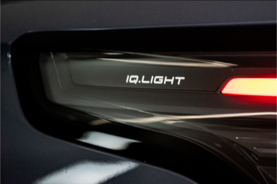 Volkswagen Tiguan 1.5 eHybrid R-Line Edition 272PK | NL AUTO | Pano | Trekhaak | 360 | IQ | Fabrieksgarantie