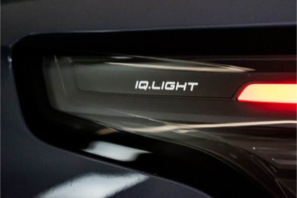 Volkswagen Tiguan 1.5 eHybrid R-Line Edition 272PK | NL AUTO | Pano | Trekhaak | 360 | IQ | Fabrieksgarantie