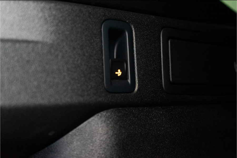 Volkswagen Tiguan 1.5 eHybrid R-Line Edition 272PK | NL AUTO | Pano | Trekhaak | 360 | IQ | Fabrieksgarantie