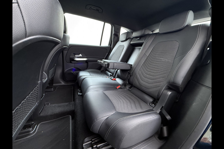 Mercedes-Benz EQB 250 7 Persoons 69kWh Stoelverwarming 1/2 Leder Navi Ecc Camera Cruisecontrol Apple Carplay Android Auto Pdc Business Line DAB Bluetooth Elek.Achterklep Led Lmv Dodehoekassistent DAB+ Rijstrooksensor 1e Eigenaar Dealeronderhouden Origineel Nederlandse Auto