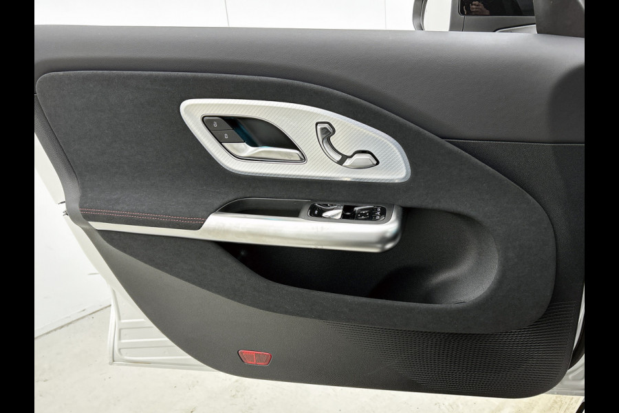 Mercedes-Benz CLA-Klasse Shooting Brake 250+ Business Solution AMG 85 kWh | Premium pakket | Nightpakket | Winterpakket | Vast panoramadak | Gezichtsherkenning | Smartphone integratie |