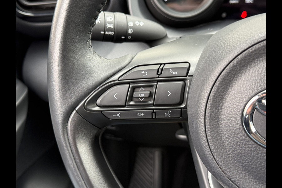 Toyota Yaris 1.5 Hybrid Team D | ACC | CarPlay | Camera | LED | DAB+