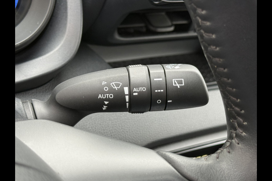 Toyota Yaris 1.5 Hybrid Team D | ACC | CarPlay | Camera | LED | DAB+