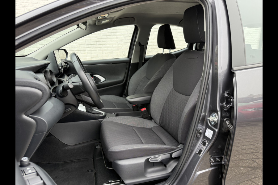 Toyota Yaris 1.5 Hybrid Team D | ACC | CarPlay | Camera | LED | DAB+