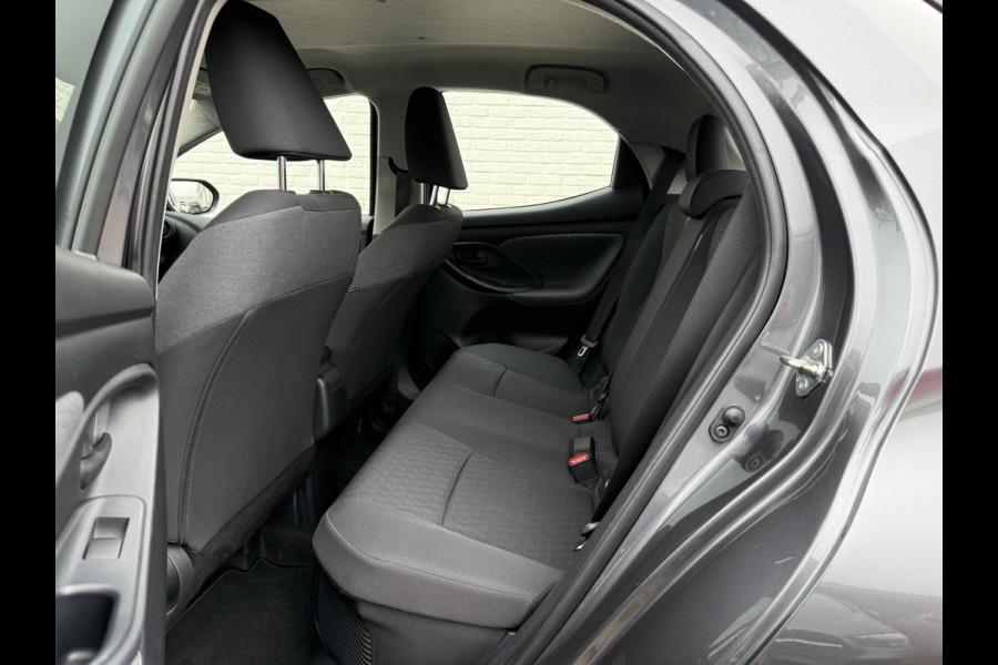 Toyota Yaris 1.5 Hybrid Team D | ACC | CarPlay | Camera | LED | DAB+