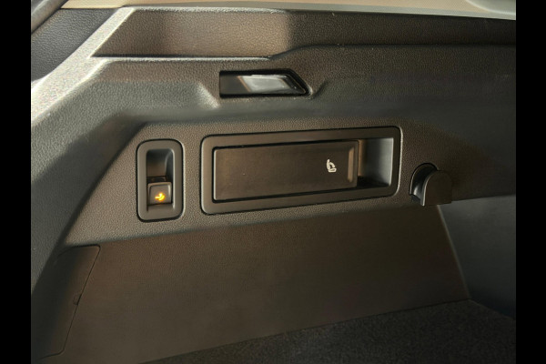 Volkswagen Tiguan 2.0 TSI 4Motion R-Line|Keyless|Pano|Trekhaak|