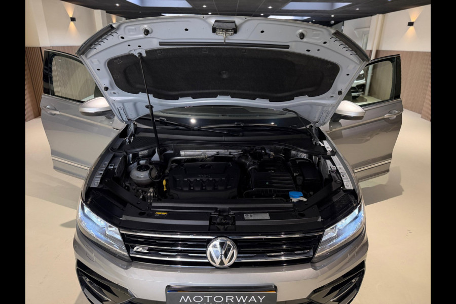Volkswagen Tiguan 2.0 TSI 4Motion R-Line|Keyless|Pano|Trekhaak|