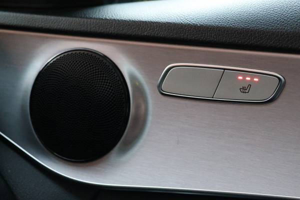 Mercedes-Benz C-Klasse Estate 180 Avantgarde | Inc BTW | Head-Up | Stoelverwarming | CarPlay | Lederen bekleding | 19'' AMG velgen | Cruise control | F1 Flippers | Nieuwe APK | Dealer onderhouden | Facelift model