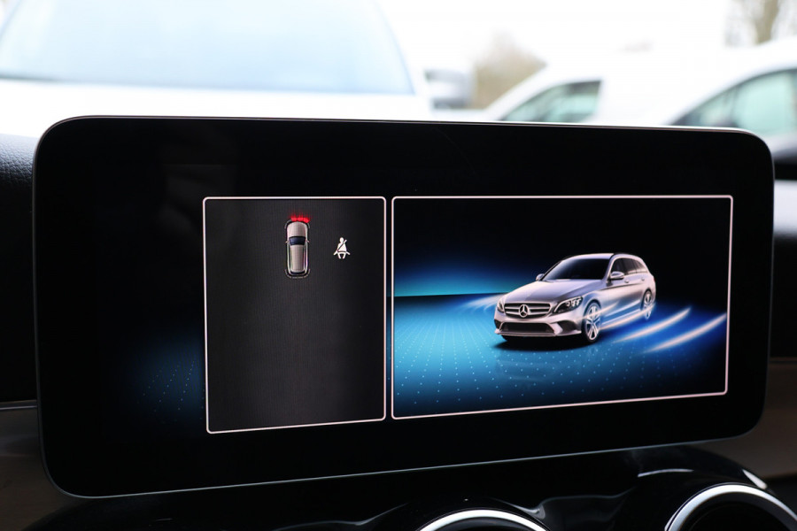 Mercedes-Benz C-Klasse Estate 180 Avantgarde | Inc BTW | Head-Up | Stoelverwarming | CarPlay | Lederen bekleding | 19'' AMG velgen | Cruise control | F1 Flippers | Nieuwe APK | Dealer onderhouden | Facelift model