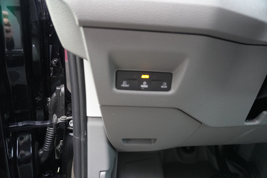 Volkswagen Crafter 35 2.0 TDI 177PK L3H2 Facelift L3H2 Automaat Nr. V148 | Airco | Cruise | Navi | Camera