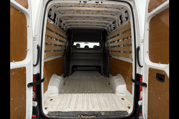 Volkswagen Crafter 35 2.0 TDI L4H3 Dubbele Cabine Automaat Navigatie Airco Cruise Control Imperiaal&Ladder Trekhaak