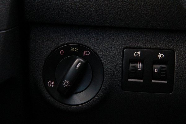 Volkswagen Caddy 2.0 TDI L1H1 Trendline / App connect / Cruise / Trekhaak / Imperiaal