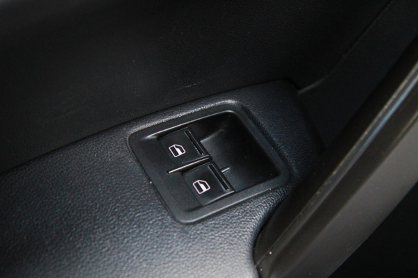 Volkswagen Caddy 2.0 TDI L1H1 Trendline / App connect / Cruise / Trekhaak / Imperiaal