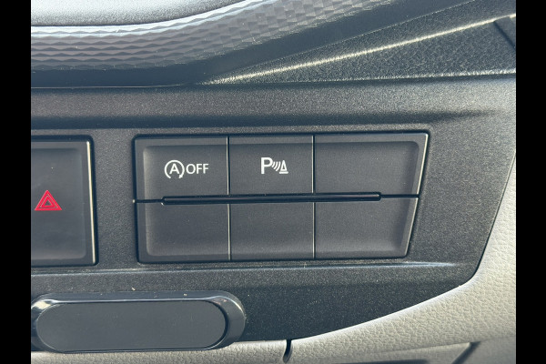 Volkswagen Transporter 2.0 TDI L2H1 Trekhaak Pdc V+A Carplay Navigatie Cruise Airco