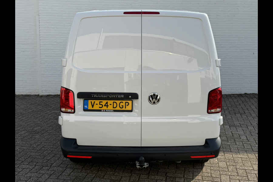 Volkswagen Transporter 2.0 TDI L2H1 Trekhaak Pdc V+A Carplay Navigatie Cruise Airco