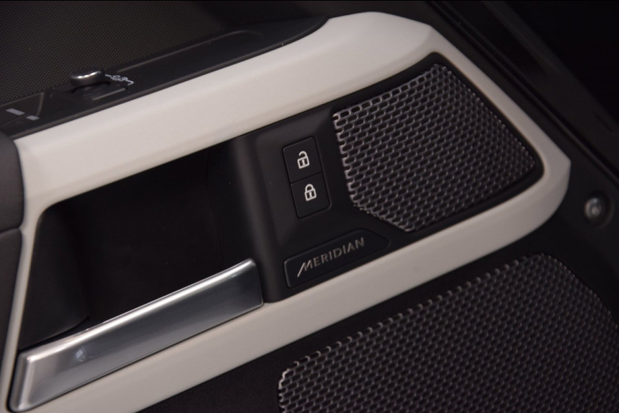 Land Rover Defender 110 2.0 P400e 110 X-Dynamic SE Panoramadak|1e Eig|Dealer onderhouden|BTW