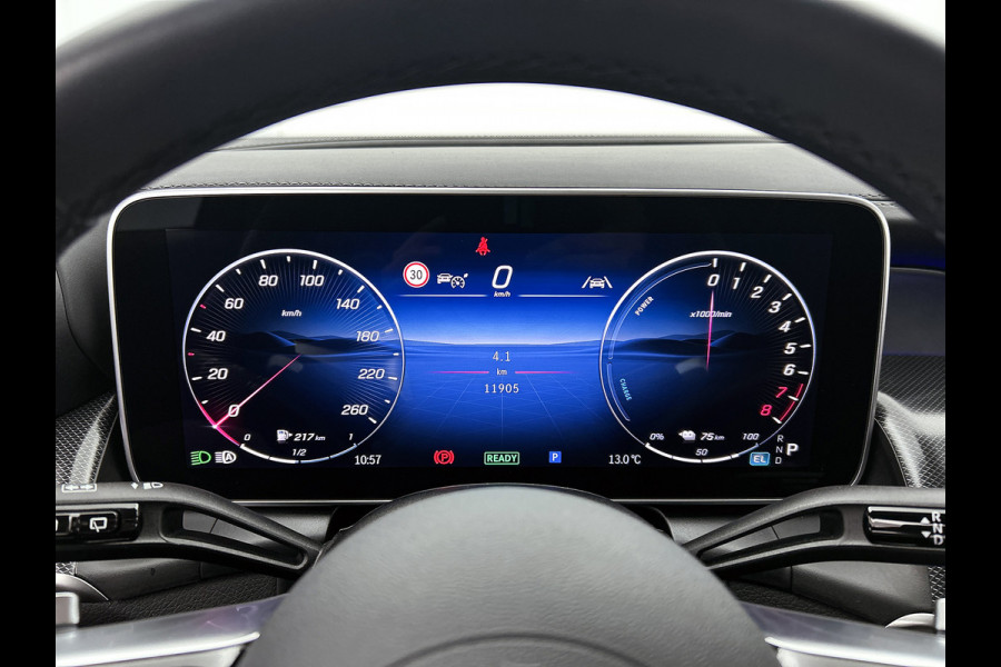 Mercedes-Benz GLC 300 e 4MATIC AMG Plug-In Hybride AMG Line | Night Pakket | Digital Licht | Trekhaak | Distronic | Memory Voorstoelen | Stoel en Stuurverwarming. Inclusief 24 maanden Mercedes-Benz Certified garantie voor Europa.