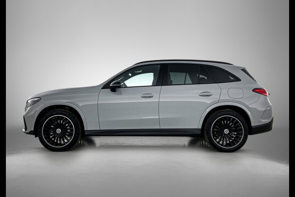 Mercedes-Benz GLC 300 e 4MATIC AMG Plug-In Hybride AMG Line | Night Pakket | Digital Licht | Trekhaak | Distronic | Memory Voorstoelen | Stoel en Stuurverwarming. Inclusief 24 maanden Mercedes-Benz Certified garantie voor Europa.