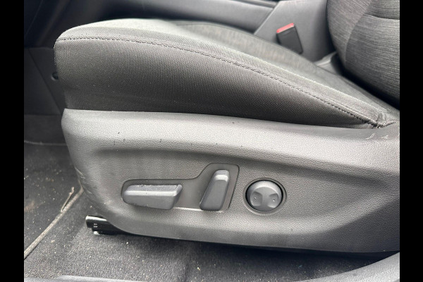 Hyundai Kona EV Fashion 64 kWh | SOH: 95,5% | Full LED | Blindspot | Elektr Stoelen | Two Tone White  - Darknight metallic |