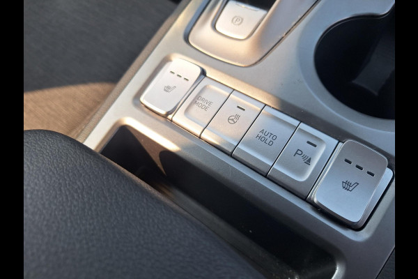 Hyundai Kona EV Fashion 64 kWh | SOH: 95,5% | Full LED | Blindspot | Elektr Stoelen | Two Tone White  - Darknight metallic |