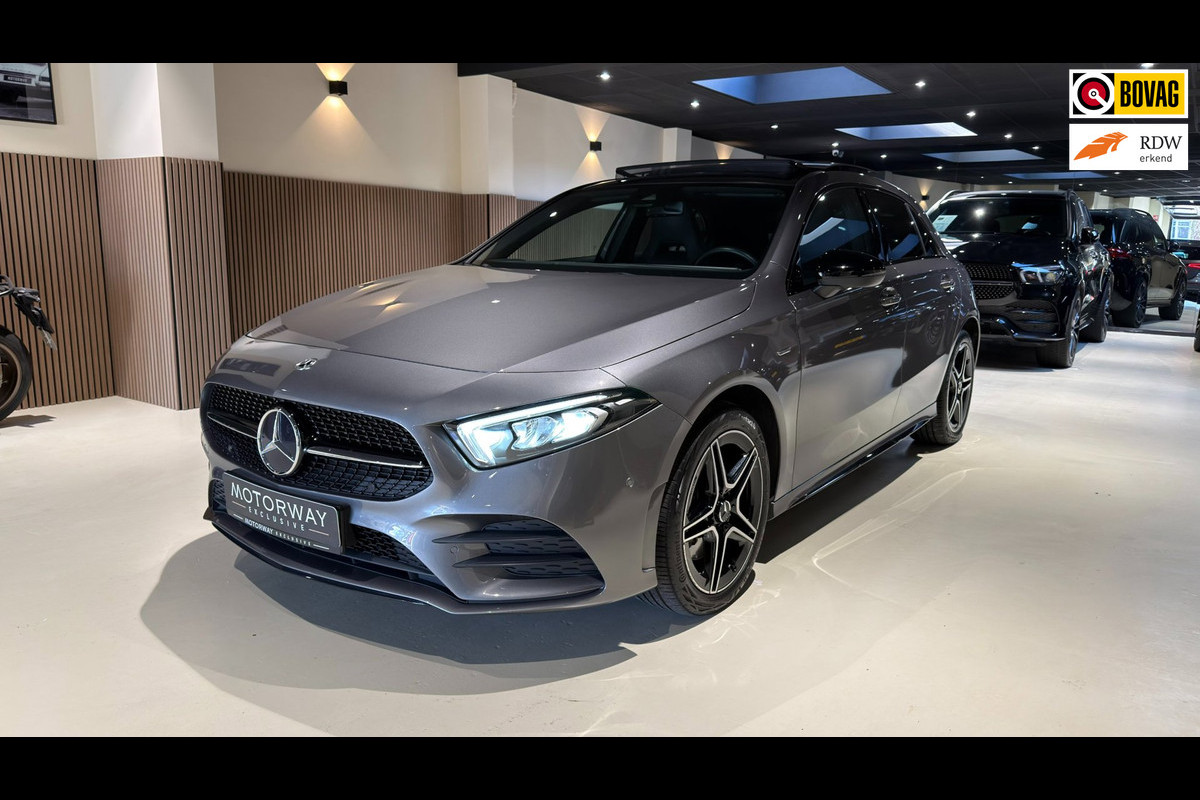 Mercedes-Benz A-Klasse 250 e Edition|Pano|Night Pack|Sfeer|Camera|BTW