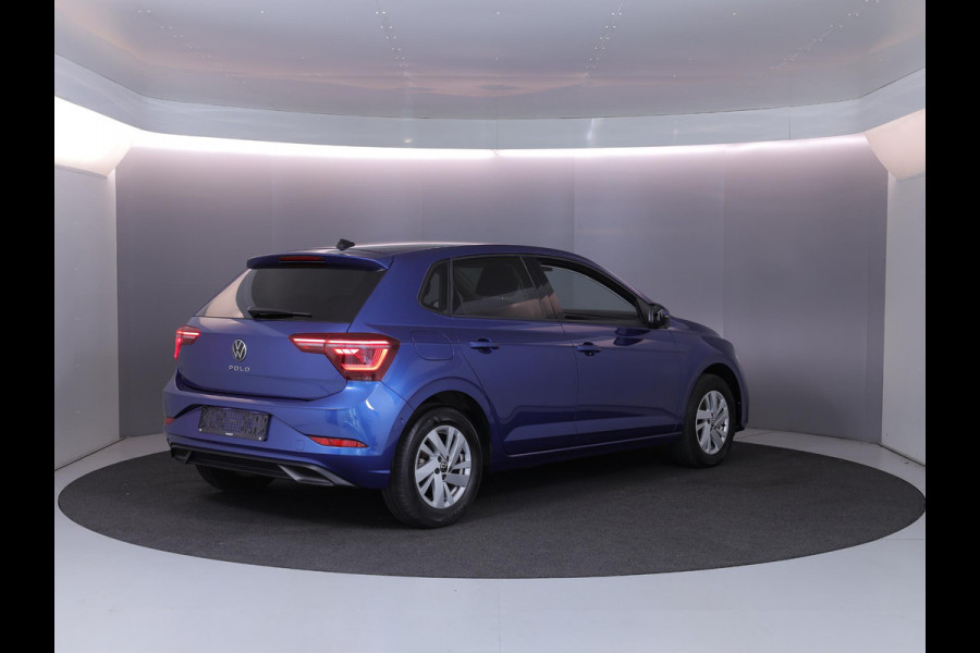 Volkswagen Polo 1.0 TSI Style 110 pk Automaat (DSG) | Navigatie via App | Parkeersensoren (Park assist) | Achteruitrijcamera | Autom. airco | Stoelverwarming |