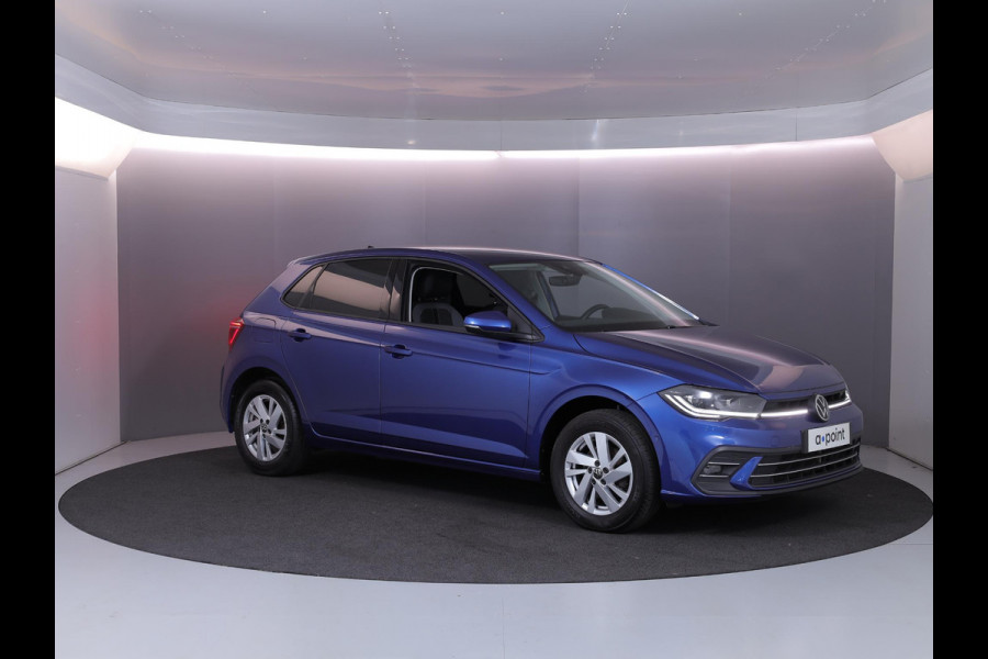 Volkswagen Polo 1.0 TSI Style 110 pk Automaat (DSG) | Navigatie via App | Parkeersensoren (Park assist) | Achteruitrijcamera | Autom. airco | Stoelverwarming |