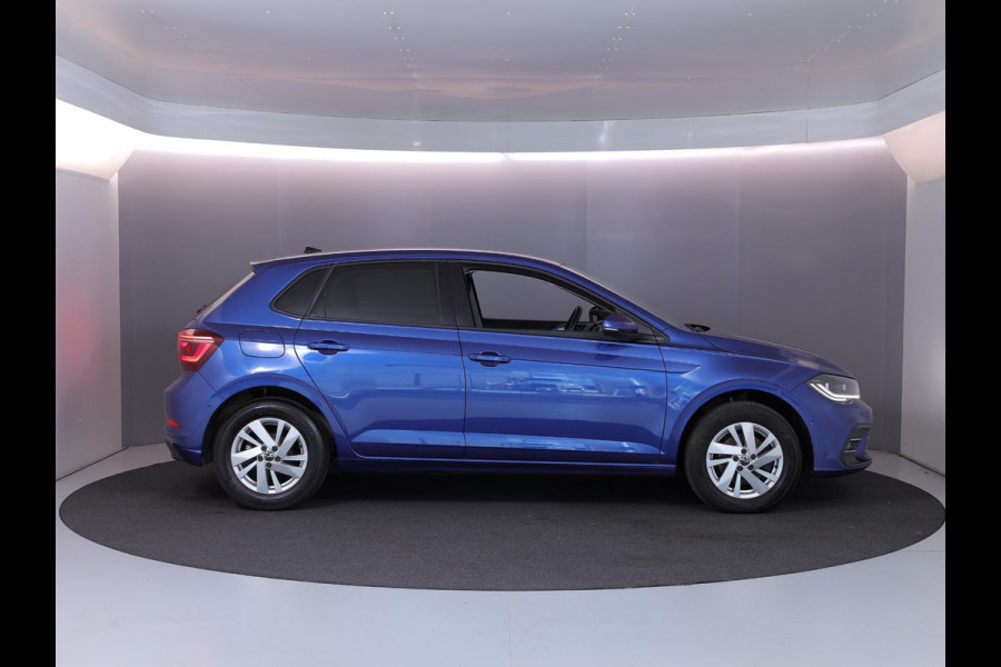 Volkswagen Polo 1.0 TSI Style 110 pk Automaat (DSG) | Navigatie via App | Parkeersensoren (Park assist) | Achteruitrijcamera | Autom. airco | Stoelverwarming |