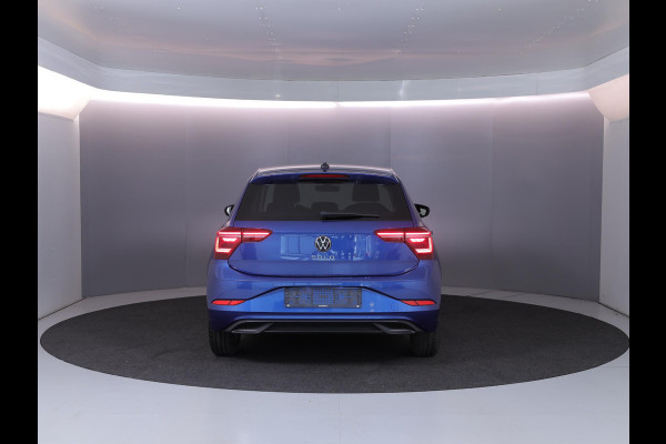 Volkswagen Polo 1.0 TSI Style 110 pk Automaat (DSG) | Navigatie via App | Parkeersensoren (Park assist) | Achteruitrijcamera | Autom. airco | Stoelverwarming |