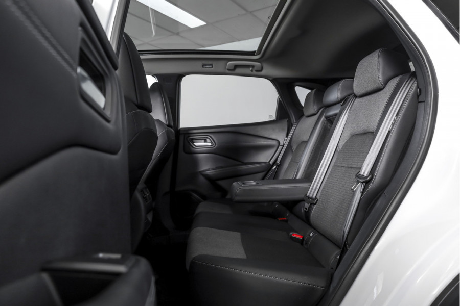 Nissan QASHQAI 1.3 MHEV 158 PK Xtronic N-Connecta - Automaat | Panodak | Cold Pack | Dig. Cockpit | Adapt. Cruise | 360 Camera | PDC | NAV + App Connect | LM 18" | ECC | 5765