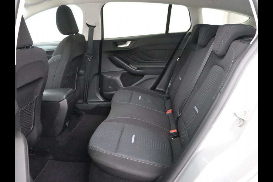 Ford Focus 1.0 EcoBoost Hybrid Active X | Carplay | Navigatie | Full LED | Keyless | DAB | Digital Cockpit | Climate control | Parkeerhulp | Cruise control | Blueooth