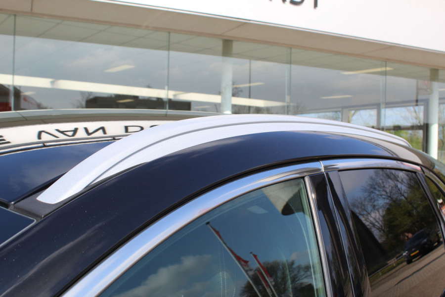 Ford Kuga 2.5-225pk PHEV 'Vignale' Plug-in Hybrid Automaat. Luxe hybride rijden voor een reëel bedrag ! Adaptieve Cruise Control, Climate Control, Stoel-, stuur-, voorraam- en achterbankverwarming, Side- en lane assist, Camera, Head-up display etc.