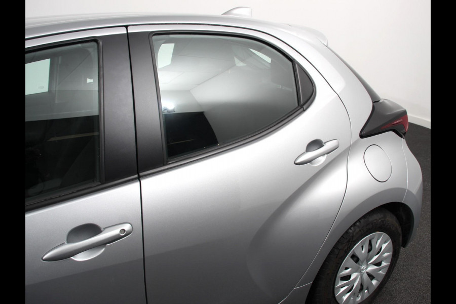 Mazda 2 1.5 Automaat Hybrid Prime-line Airco Adaptieve cruise control Achteruitrijcamera Lane assist Navigatie Apple Carplay/ Android auto