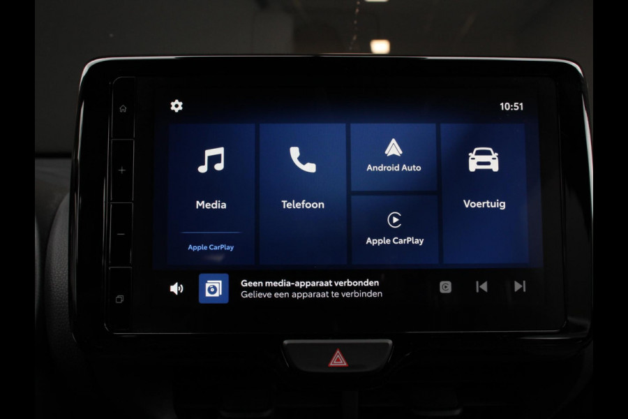 Mazda 2 1.5 Automaat Hybrid Prime-line Airco Adaptieve cruise control Achteruitrijcamera Lane assist Navigatie Apple Carplay/ Android auto