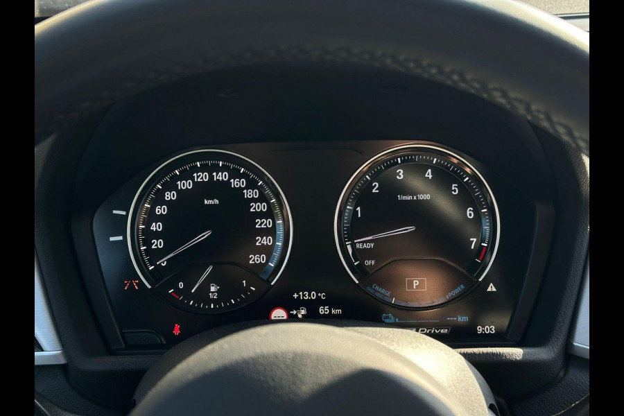 BMW X1 xDrive25e M Sport | M pakket | Afneembare Trekhaak | Sportstoelen |  Stoelverwarming | Elek. verstelbare stoel met geheugen | Elektrische achterklep | Driving Assistant Plus