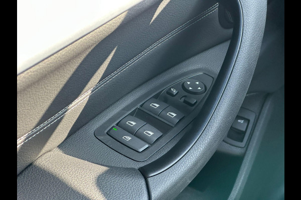 BMW X1 xDrive25e M Sport | M pakket | Afneembare Trekhaak | Sportstoelen |  Stoelverwarming | Elek. verstelbare stoel met geheugen | Elektrische achterklep | Driving Assistant Plus