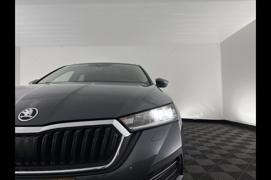 Škoda Octavia Combi 1.0 TSI Business Edition Plus (INCL-BTW) *FULL-LED | NAVI-FULLMAP | HEATED-COMFORTSEATS | DIGI-COCKPIT | CAMERA | KEYLESS | DAB | AMBIENTLIGHT | PRIVACYGLASS | ECC | CARPLAY | PDC | CRUISE | 17''ALU*