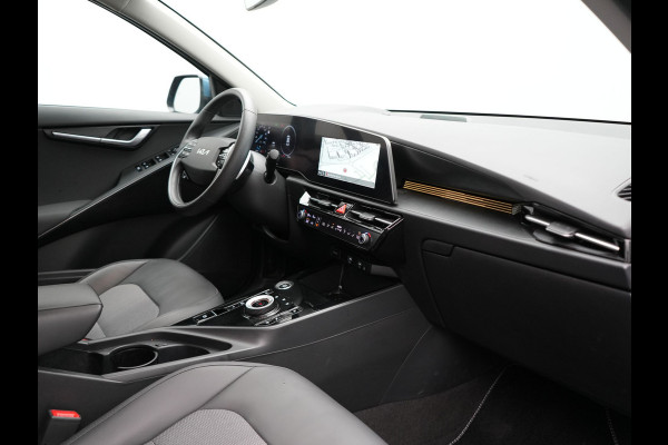 Kia Niro 1.6 GDi DynamicLine PHEV 182pk Dealer O.H. | Trekhaak Afn. | Adaptive Cruise | Camera | Sportstoelen & Stuur Verwarmd | Keyless | Blis | Sfeerverlichting | Apple Carplay | Navigatie | DAB | Virtual | LED Koplampen | Plug In Hybrid |