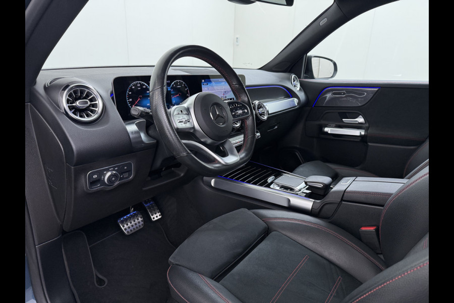 Mercedes-Benz Glb 200 AMG 7-zits // Camera // Sfeerverlichting // Augmented Reallity // Alarm // Nightpakket // 19" AMG // LED