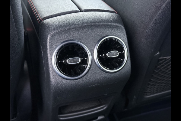 Mercedes-Benz Glb 200 AMG 7-zits // Camera // Sfeerverlichting // Augmented Reallity // Alarm // Nightpakket // 19" AMG // LED