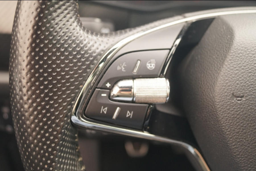 Škoda Kodiaq 1.5 TSI 150pk Sportline Business 7-persoons -PANO-