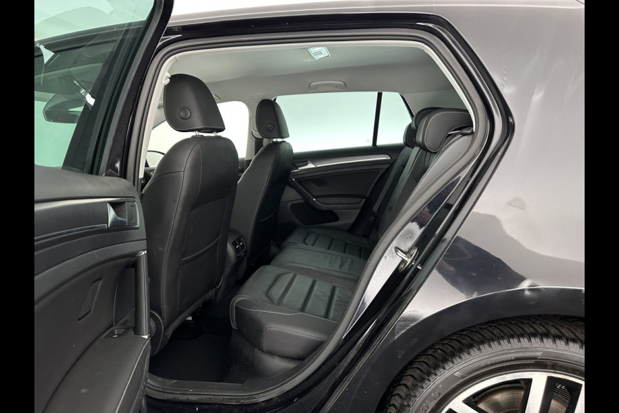 Volkswagen e-Golf (INCL-BTW) *HEATPUMP | LEATHER | ADAPTIVE-CRUISE | FULL-LED | DYNAUDIO | BLINDSPOT | DIGI-COCKPIT | NAVI-FULLMAP | CAMERA | KEYLESS | ECC | CCS-FASTLOADER | PDC | 17''ALU*