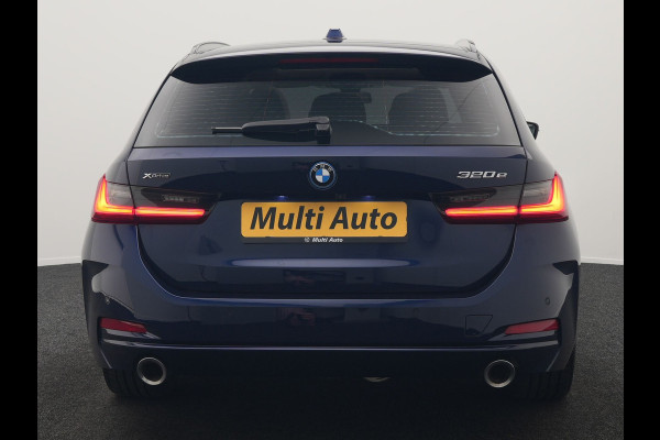 BMW 3 Serie Touring 320e xDrive PHEV 204pk Dealer O.H. | Trekhaak Af Fabriek | Panodak | Adaptive Cruise | Camera | Lederen Sportstoelen Memory & Verwarmd | Widescreen Navi | Blis | Apple Carplay | DAB | Iconic Glow Grille | Plug In Hybrid |