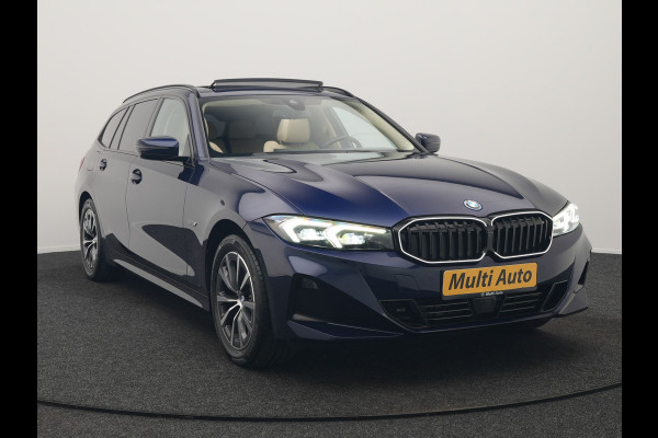 BMW 3 Serie Touring 320e xDrive PHEV 204pk Dealer O.H. | Trekhaak Af Fabriek | Panodak | Adaptive Cruise | Camera | Lederen Sportstoelen Memory & Verwarmd | Widescreen Navi | Blis | Apple Carplay | DAB | Iconic Glow Grille | Plug In Hybrid |