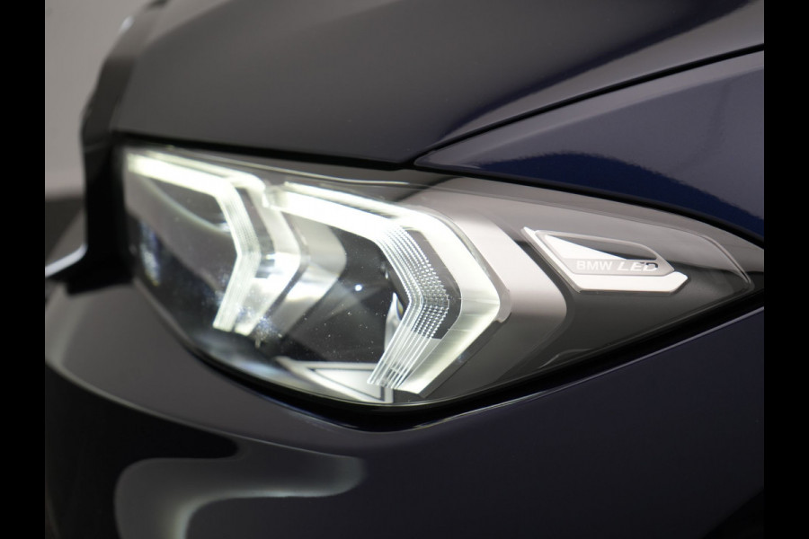 BMW 3 Serie Touring 320e xDrive PHEV 204pk Dealer O.H. | Trekhaak Af Fabriek | Panodak | Adaptive Cruise | Camera | Lederen Sportstoelen Memory & Verwarmd | Widescreen Navi | Blis | Apple Carplay | DAB | Iconic Glow Grille | Plug In Hybrid |