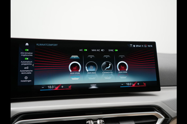 BMW 3 Serie Touring 320e xDrive PHEV 204pk Dealer O.H. | Trekhaak Af Fabriek | Panodak | Adaptive Cruise | Camera | Lederen Sportstoelen Memory & Verwarmd | Widescreen Navi | Blis | Apple Carplay | DAB | Iconic Glow Grille | Plug In Hybrid |