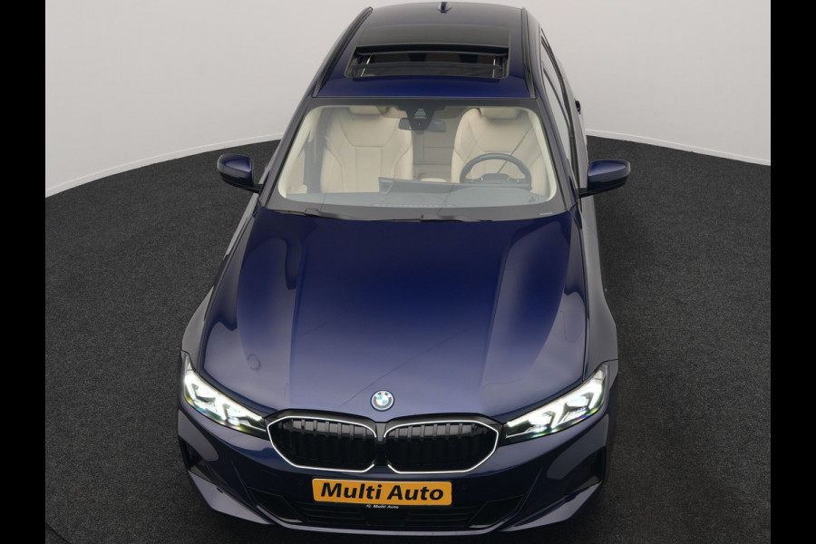 BMW 3 Serie Touring 320e xDrive PHEV 204pk Dealer O.H. | Trekhaak Af Fabriek | Panodak | Adaptive Cruise | Camera | Lederen Sportstoelen Memory & Verwarmd | Widescreen Navi | Blis | Apple Carplay | DAB | Iconic Glow Grille | Plug In Hybrid |