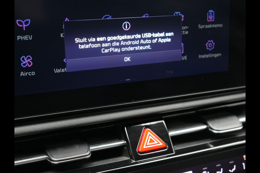Kia Niro 1.6 GDi DynamicLine PHEV 182pk Dealer O.H. | Trekhaak Afn. | Adaptive Cruise | Camera | Sportstoelen & Stuur Verwarmd | Keyless | Blis | Sfeerverlichting | Apple Carplay | Navigatie | DAB | Virtual | LED Koplampen | Plug In Hybrid |