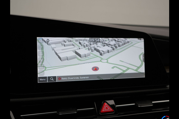 Kia Niro 1.6 GDi DynamicLine PHEV 182pk Dealer O.H. | Trekhaak Afn. | Adaptive Cruise | Camera | Sportstoelen & Stuur Verwarmd | Keyless | Blis | Sfeerverlichting | Apple Carplay | Navigatie | DAB | Virtual | LED Koplampen | Plug In Hybrid |